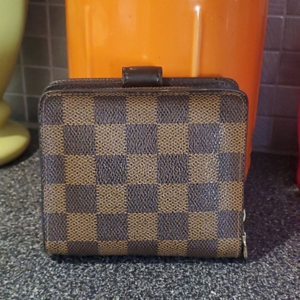 Louis Vuitton Damier Ebone Comact Wallet - Picture 2 of 14
